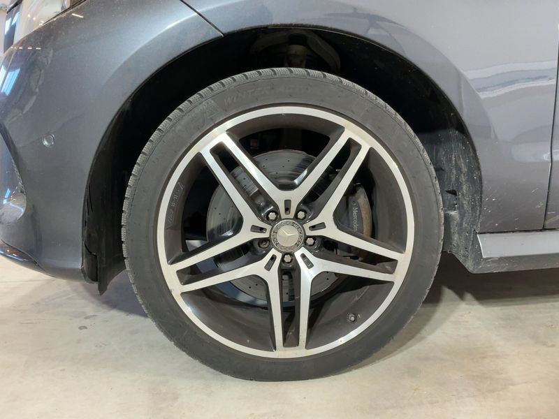 Mercedes-Benz GLE-Klasse GLE 500 4Matic AMG Line 2016 – снимка 3