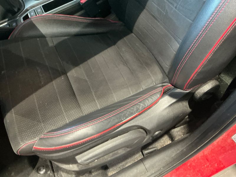 Hyundai Tucson 1.6 CRDi Maxx 2WD 2021 – снимка 32