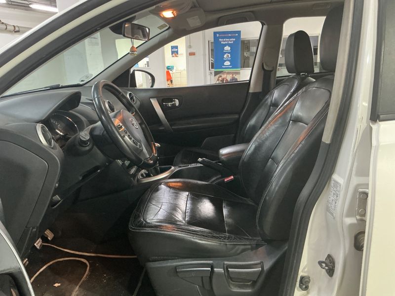 Nissan Qashqai+2 1.5 Turbodiesel Acenta 2011 – снимка 26