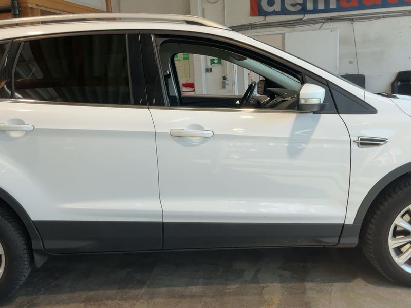 Ford Kuga 2.0 TDCi Titanium 2015 – снимка 10