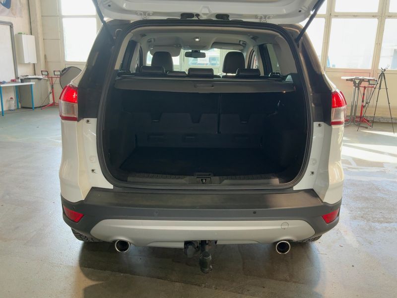 Ford Kuga 2.0 TDCi Titanium 2015 – снимка 15
