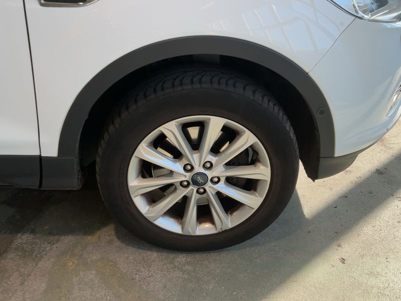 Ford Kuga 2.0 TDCi Titanium 2015 – снимка 11