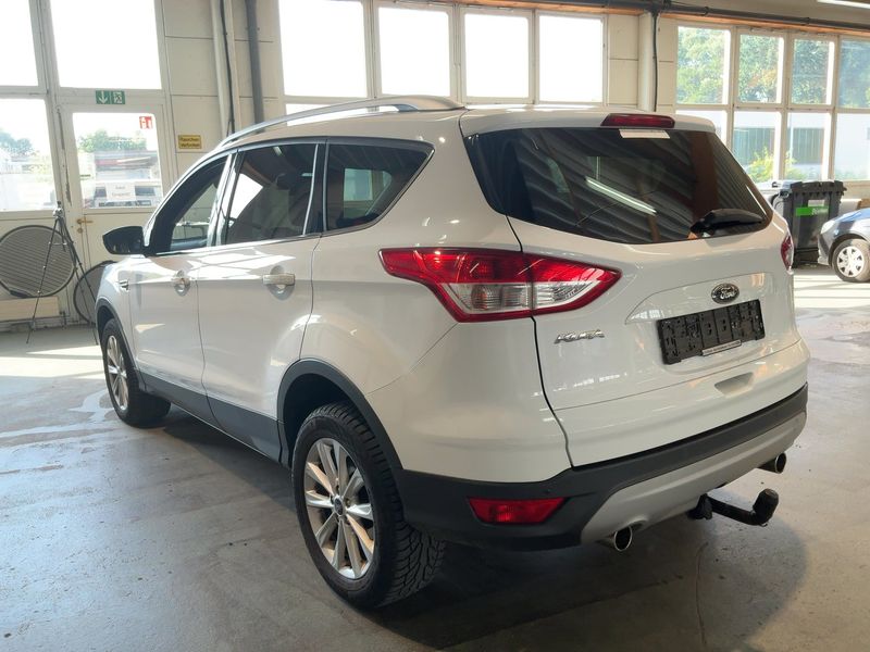 Ford Kuga 2.0 TDCi Titanium 2015 – снимка 6
