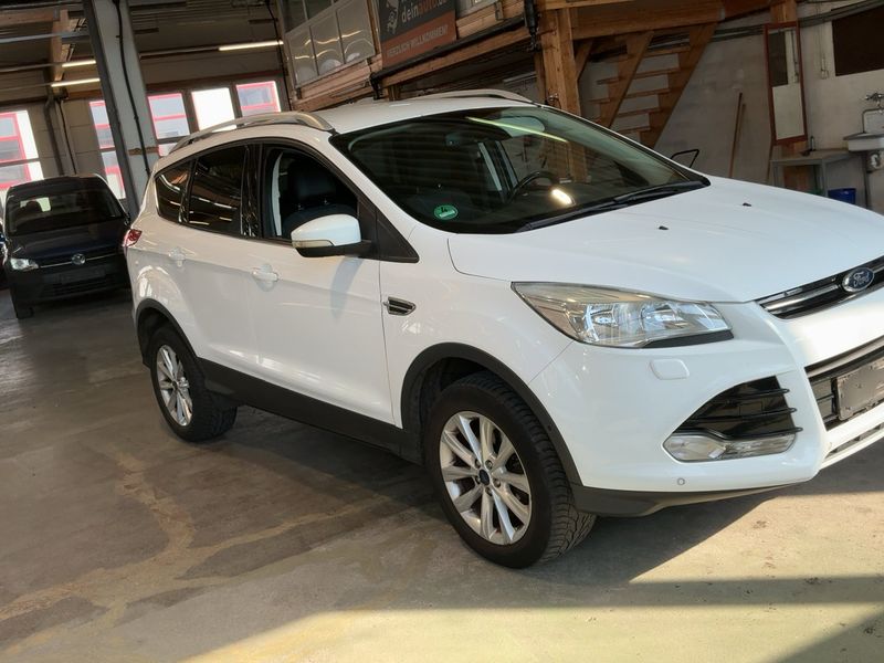 Ford Kuga 2.0 TDCi Titanium 2015 – снимка 12