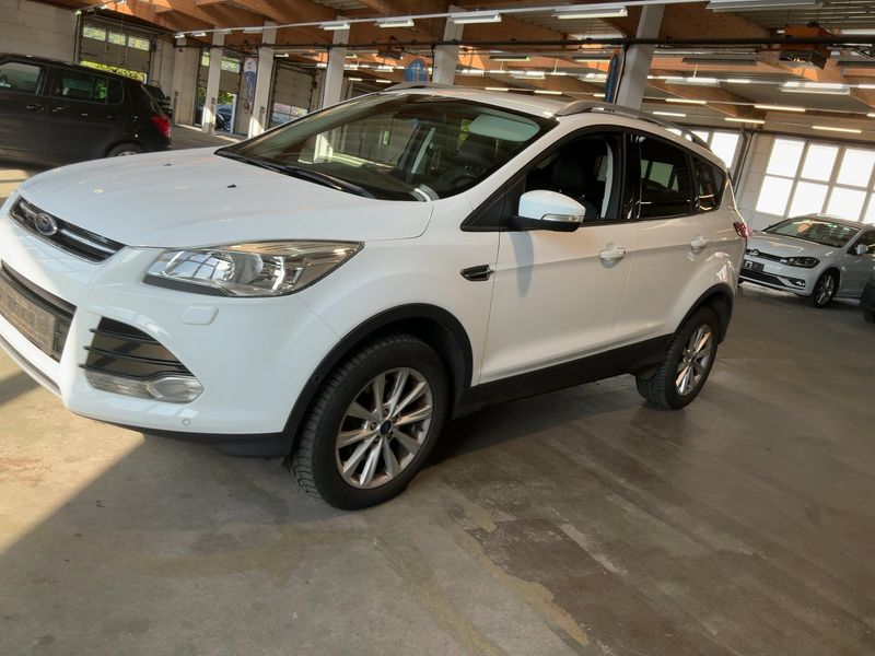 Ford Kuga 2.0 TDCi Titanium 2015 – снимка 2