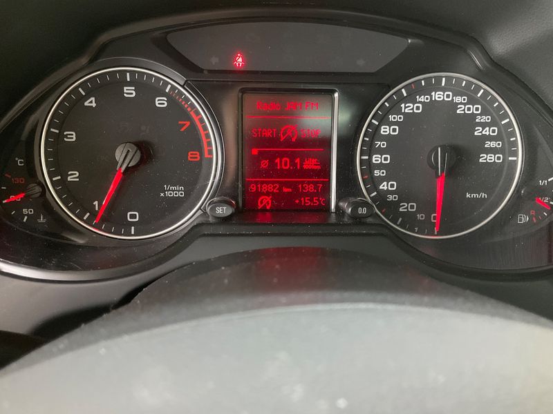 Audi Q5 2.0 TFSI quattro 2010 – снимка 18