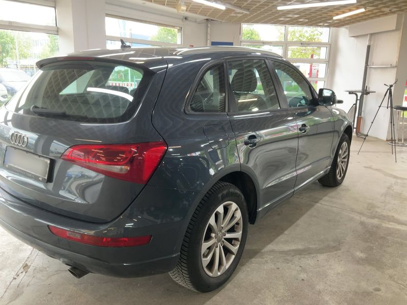 Audi Q5 2.0 TFSI quattro 2010 – снимка 8