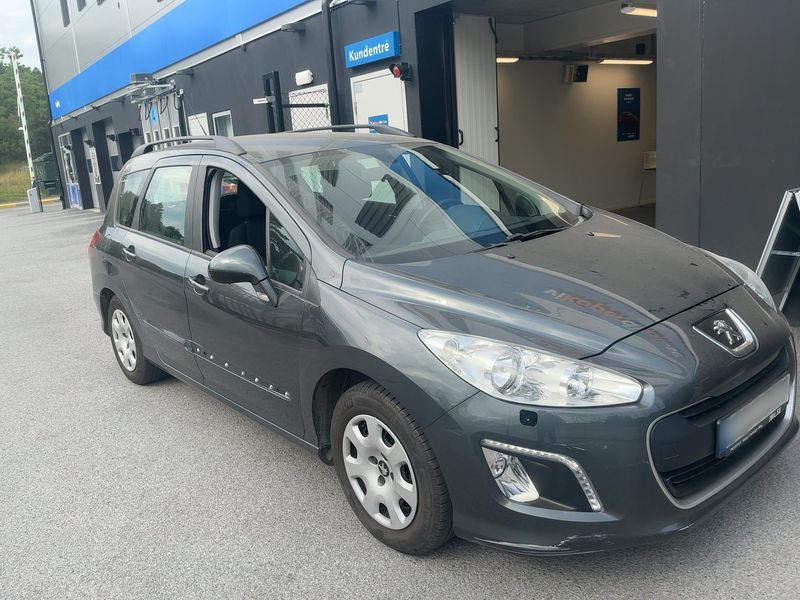 Peugeot 308 1.6 Access 2013 – снимка 12