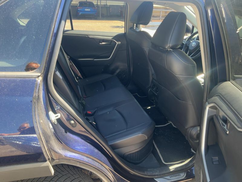Toyota RAV 4 2.5 Hybrid 4x4 Lounge 2021 – снимка 19