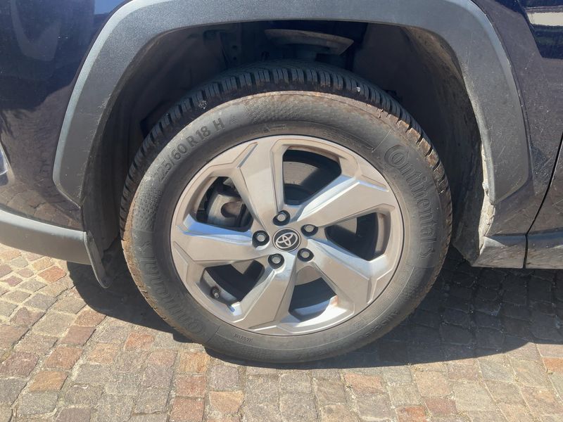 Toyota RAV 4 2.5 Hybrid 4x4 Lounge 2021 – снимка 3