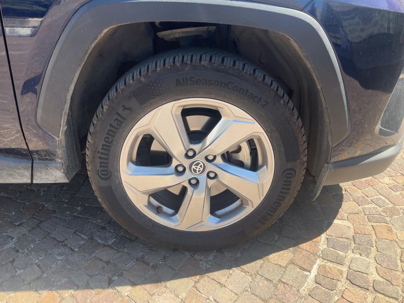 Toyota RAV 4 2.5 Hybrid 4x4 Lounge 2021 – снимка 11