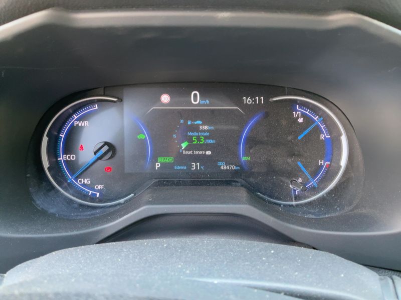 Toyota RAV 4 2.5 Hybrid 4x4 Lounge 2021 – снимка 18