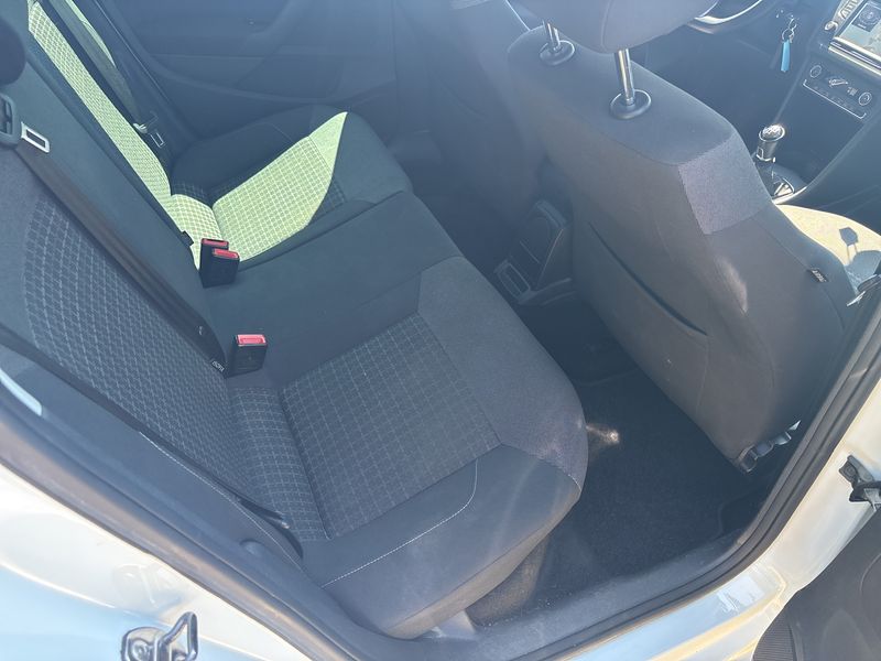Volkswagen Polo 1.4 TDI Comfortline BlueMotion Tech 2015 – снимка 14