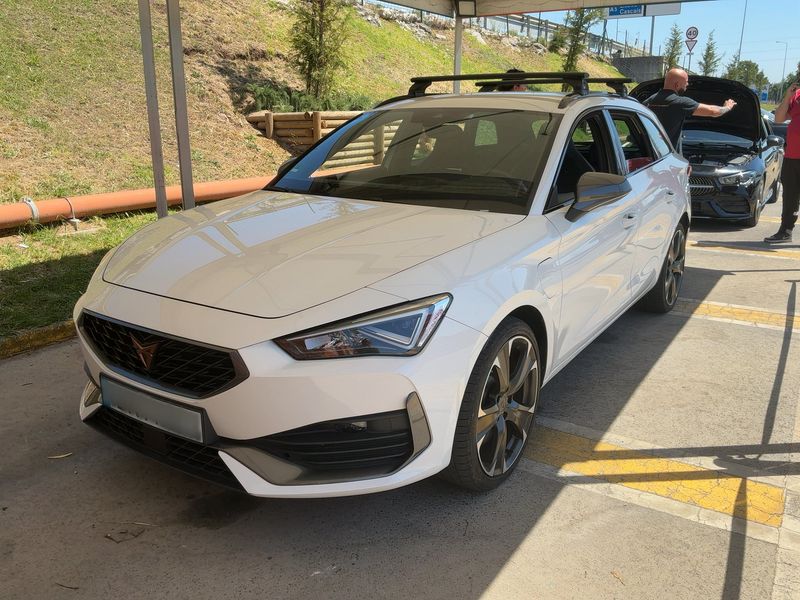 Cupra Leon 1.4 e-HYBRID 2021 – снимка 1