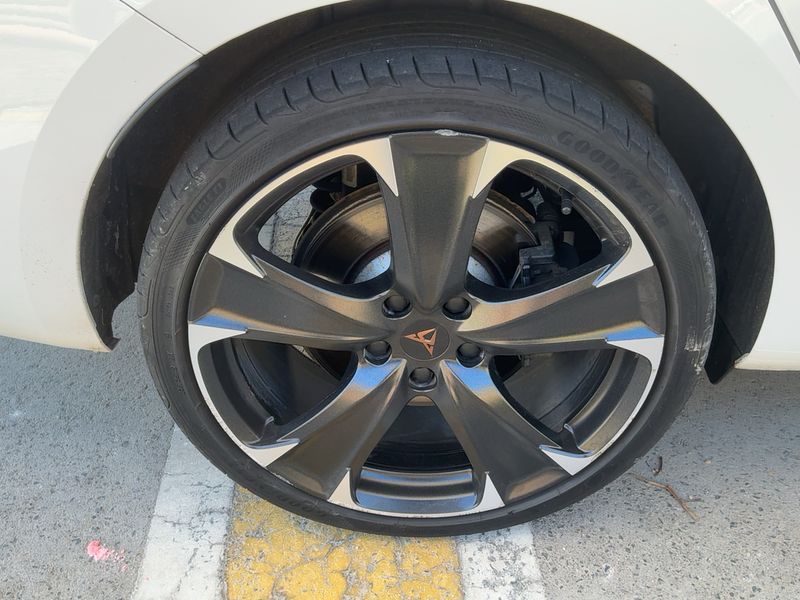 Cupra Leon 1.4 e-HYBRID 2021 – снимка 9