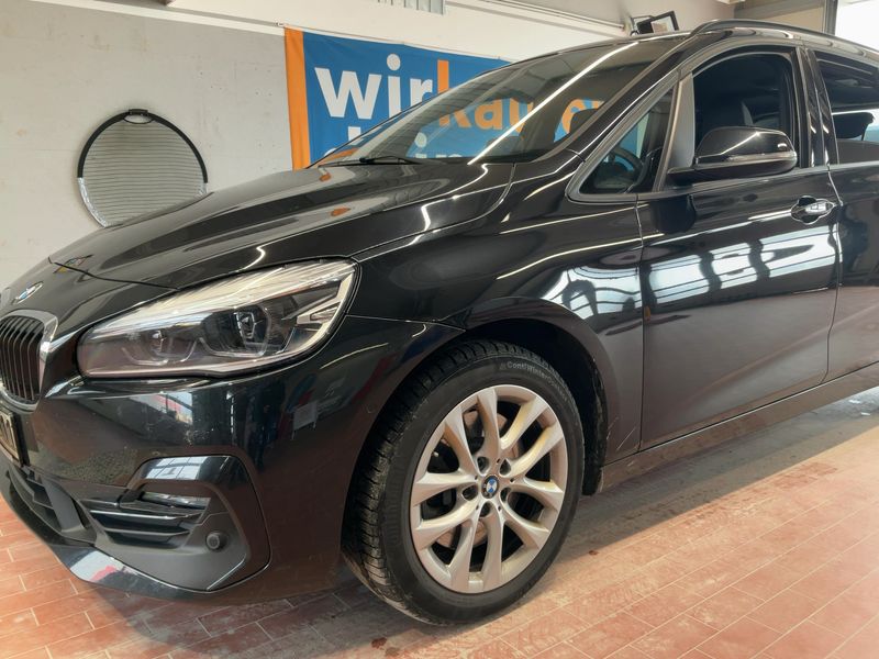 BMW 2er 220d Gran Tourer xDrive Sport Line 2022 – снимка 2