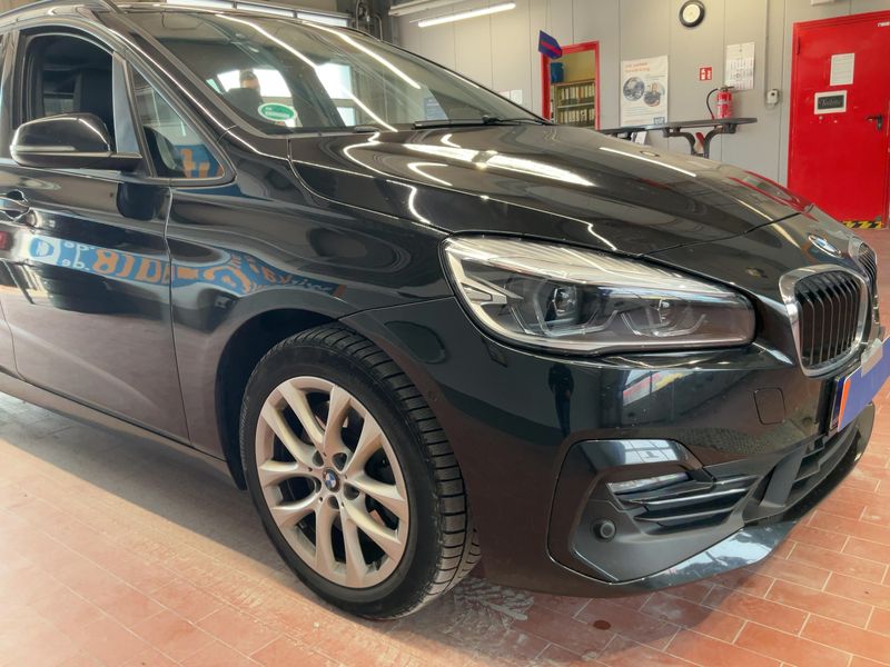 BMW 2er 220d Gran Tourer xDrive Sport Line 2022 – снимка 12