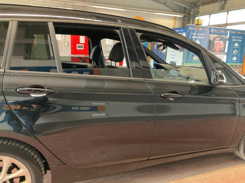 BMW 2er 220d Gran Tourer xDrive Sport Line 2022 – снимка 10