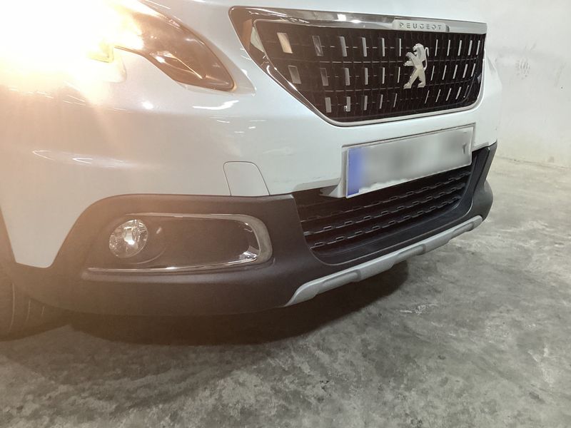 Peugeot 2008 1.6 Blue-HDi Allure 2017 – снимка 27