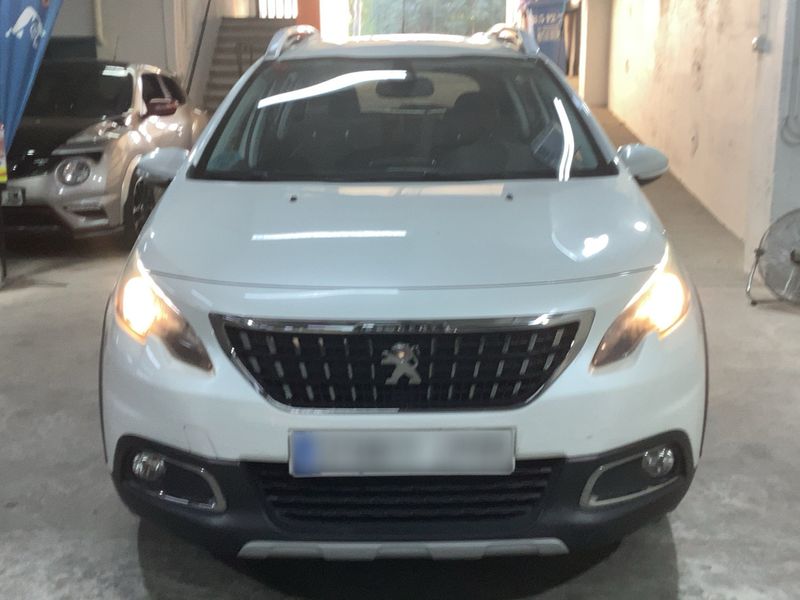 Peugeot 2008 1.6 Blue-HDi Allure 2017 – снимка 14