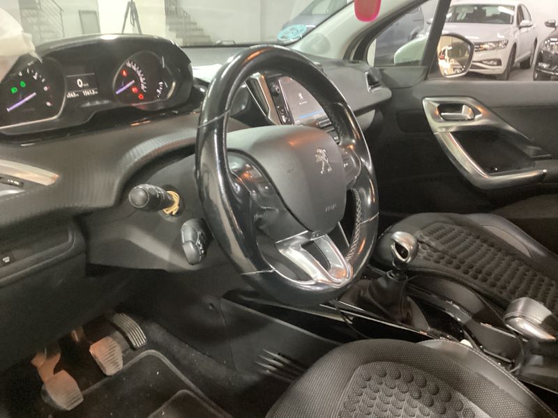 Peugeot 2008 1.6 Blue-HDi Allure 2017 – снимка 24