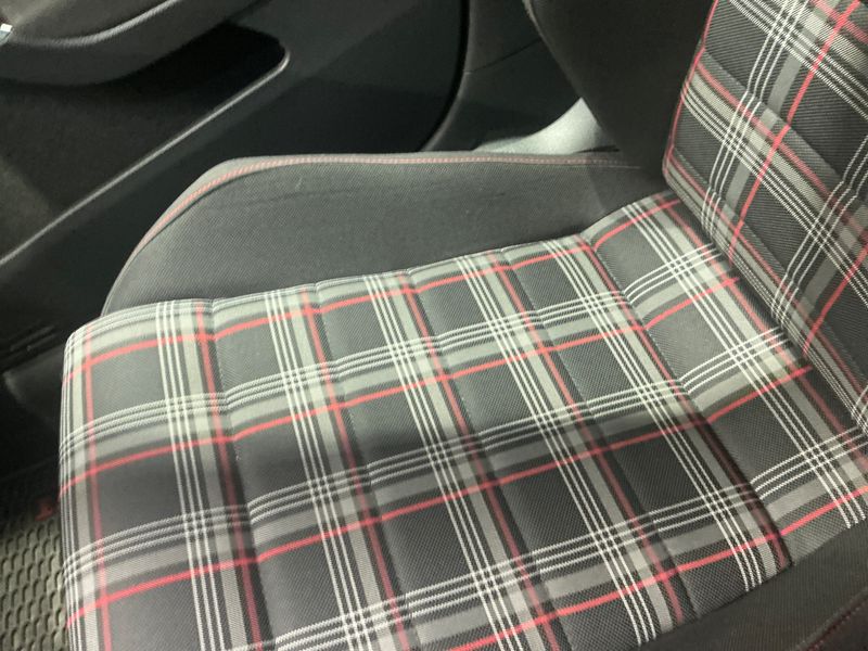 Volkswagen Golf VII 2.0 TSI GTI Performance BlueMotion Tech 2017 – снимка 26