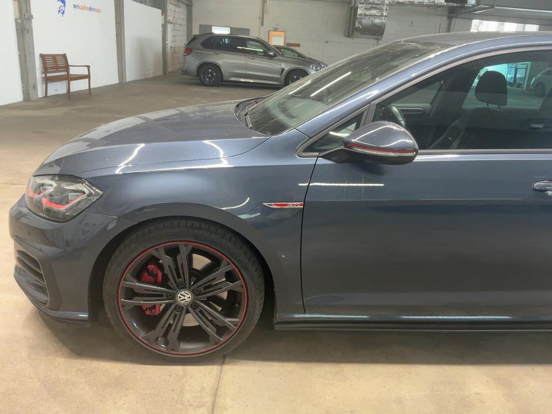 Volkswagen Golf VII 2.0 TSI GTI Performance BlueMotion Tech 2017 – снимка 2