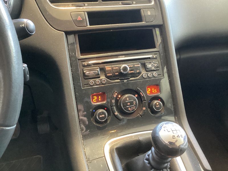 Peugeot 5008 1.6 HDi Premium 2009 – снимка на щета