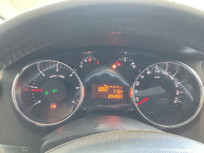 Peugeot 5008 1.6 HDi Premium 2009 – снимка 4