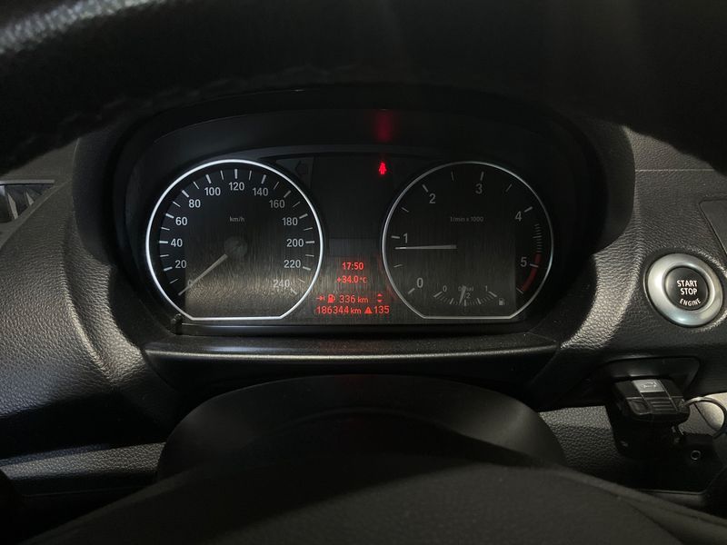 BMW 1er 118d 2010 – снимка 18