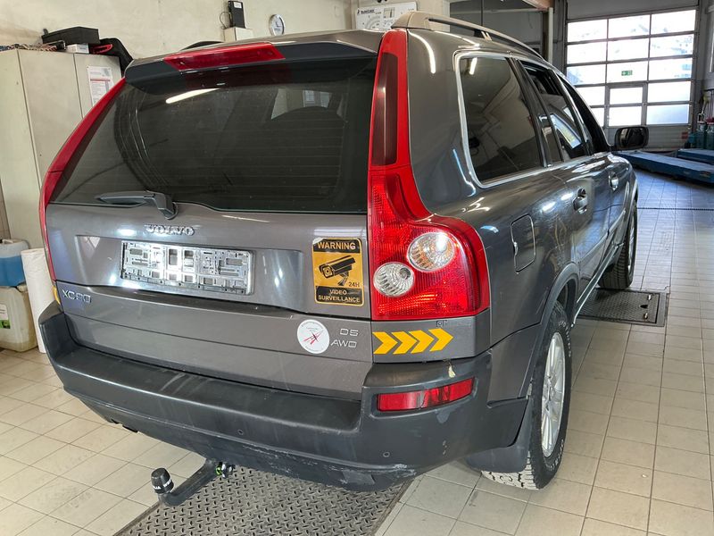 Volvo XC90 2.4 D5 Kinetic 2005 – снимка 2