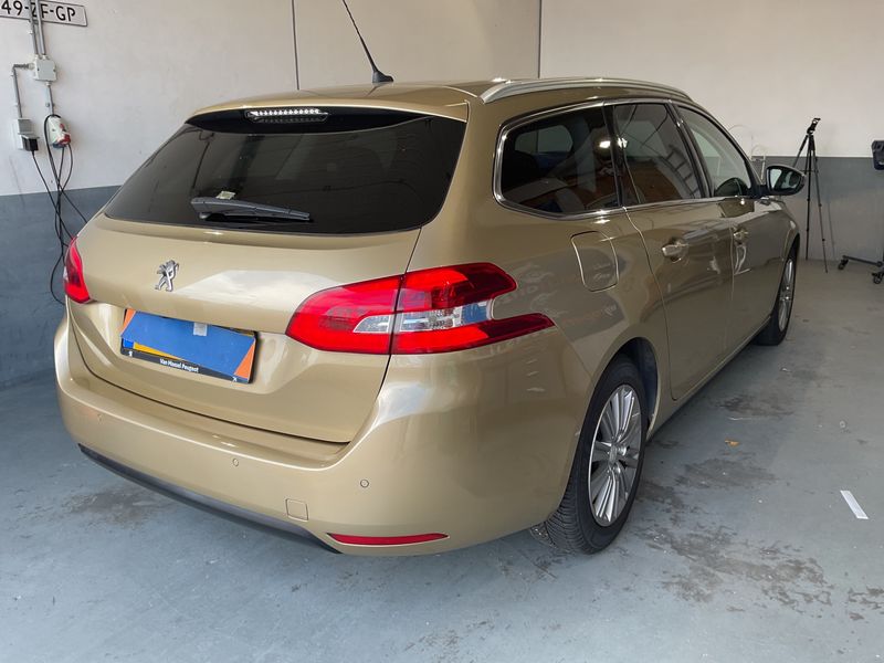 Peugeot 308 1.2 e-THP Allure 2018 – снимка 2
