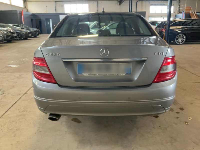 Mercedes-Benz C-Klasse C 220 CDI BlueEfficiency Avantgarde 2010 – снимка 7