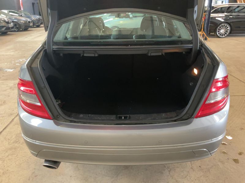 Mercedes-Benz C-Klasse C 220 CDI BlueEfficiency Avantgarde 2010 – снимка 15