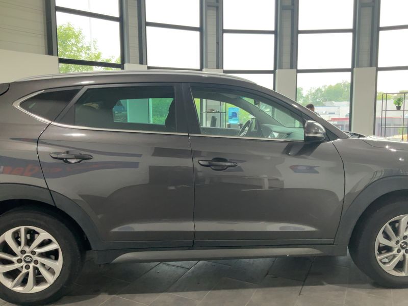 Hyundai Tucson 2.0 CRDi Style 4WD 2016 – снимка 10