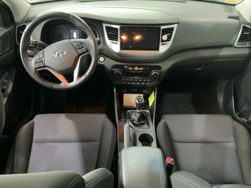 Hyundai Tucson 2.0 CRDi Style 4WD 2016 – снимка 17