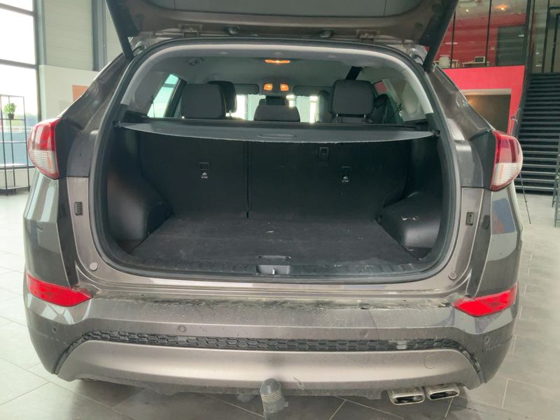 Hyundai Tucson 2.0 CRDi Style 4WD 2016 – снимка 15