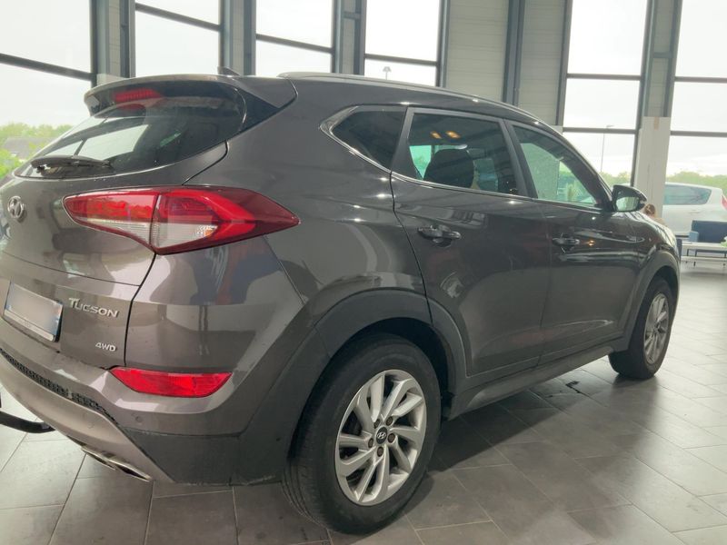 Hyundai Tucson 2.0 CRDi Style 4WD 2016 – снимка 8