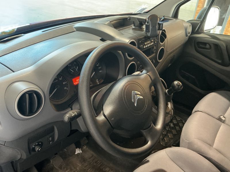 Citroen Berlingo 1.6 HDi Niveau B L1 2012 – снимка 38