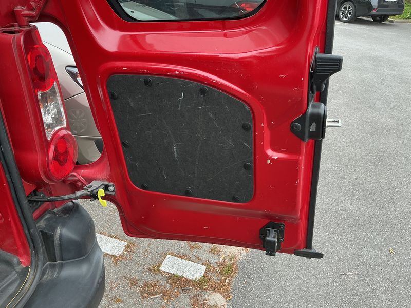 Citroen Berlingo 1.6 HDi Niveau B L1 2012 – снимка 35