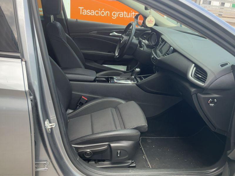 Opel Insignia Country Tourer 1.6 SIDI Turbo 2019 – снимка 16