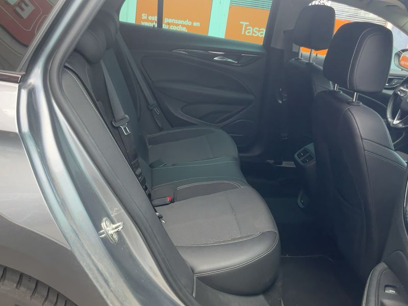 Opel Insignia Country Tourer 1.6 SIDI Turbo 2019 – снимка 19