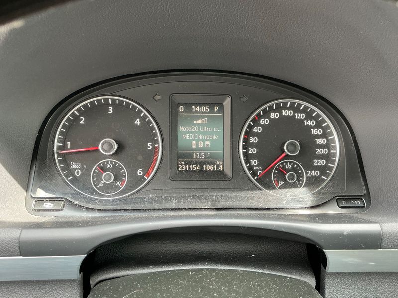 Volkswagen Touran 1.6 TDI Style BlueMotion Tech 2012 – снимка 18