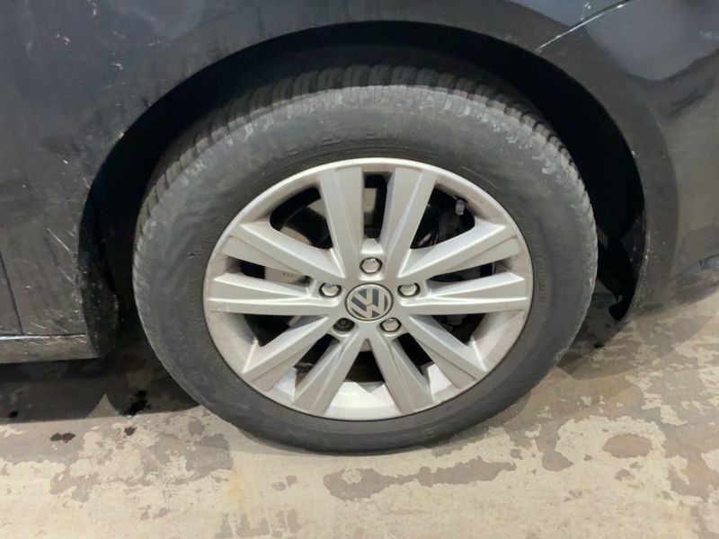 Volkswagen Touran 1.6 TDI Style BlueMotion Tech 2012 – снимка 11