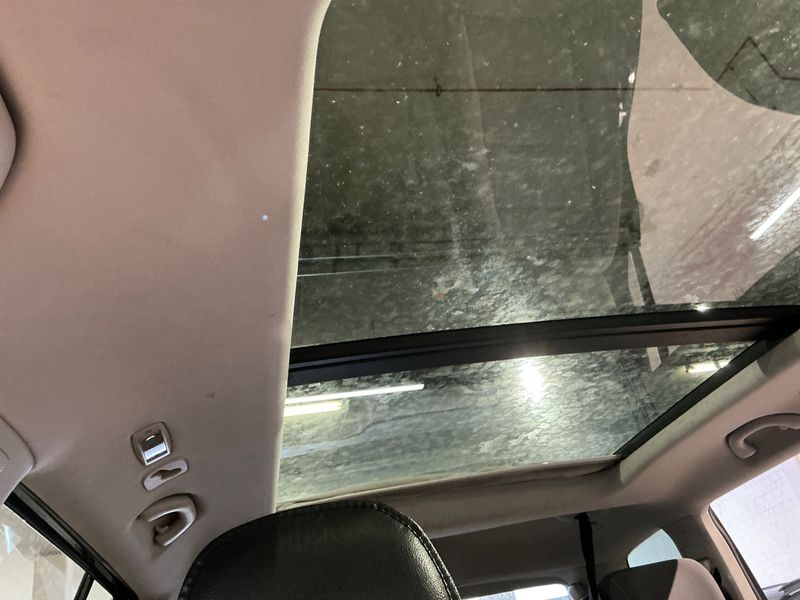 Volkswagen Touran 1.6 TDI Style BlueMotion Tech 2012 – снимка 38