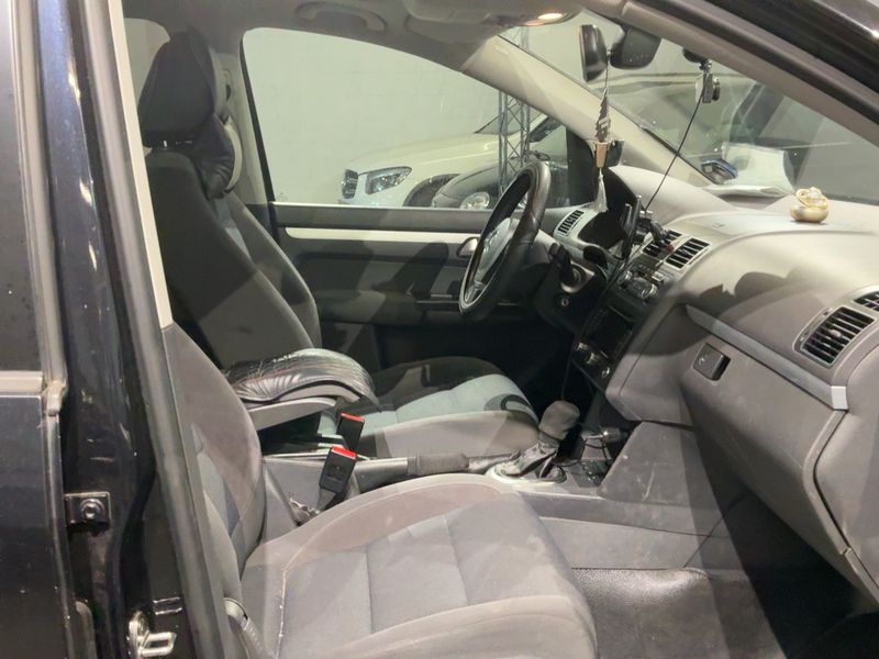 Volkswagen Touran 1.6 TDI Style BlueMotion Tech 2012 – снимка 16