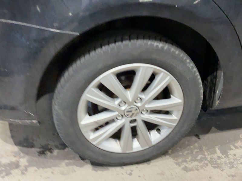 Volkswagen Touran 1.6 TDI Style BlueMotion Tech 2012 – снимка 9