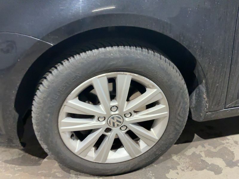 Volkswagen Touran 1.6 TDI Style BlueMotion Tech 2012 – снимка 3