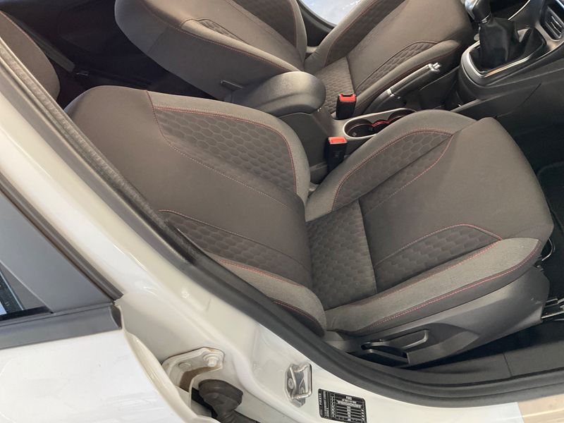 Ford Fiesta 1.0 EcoBoost ST-Line 2017 – снимка 34