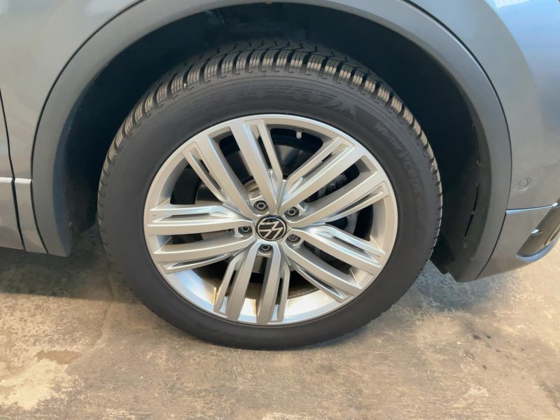 Volkswagen Tiguan Allspace 2.0 TDI R-Line 4Motion 2022 – снимка 11